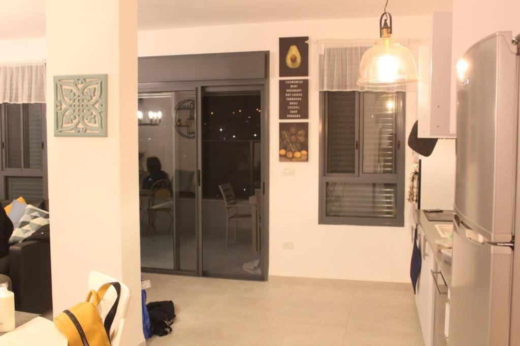 דירות מגדל נוף הארבל עם חלון לכינרת מראה חיצוני תמונה